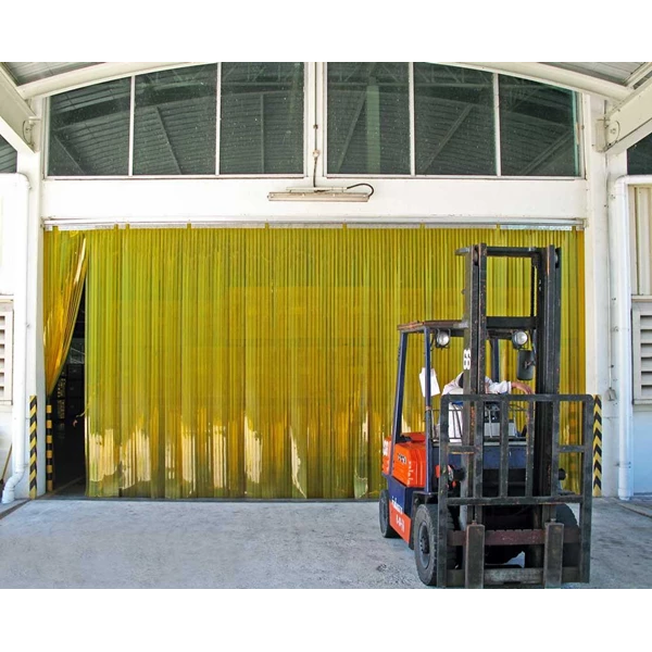 Tirai PVC / Plastik Curtain Orange untuk pintu gudang